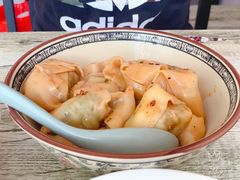 干挑野草鲜肉馄饨-饨顿香馄饨