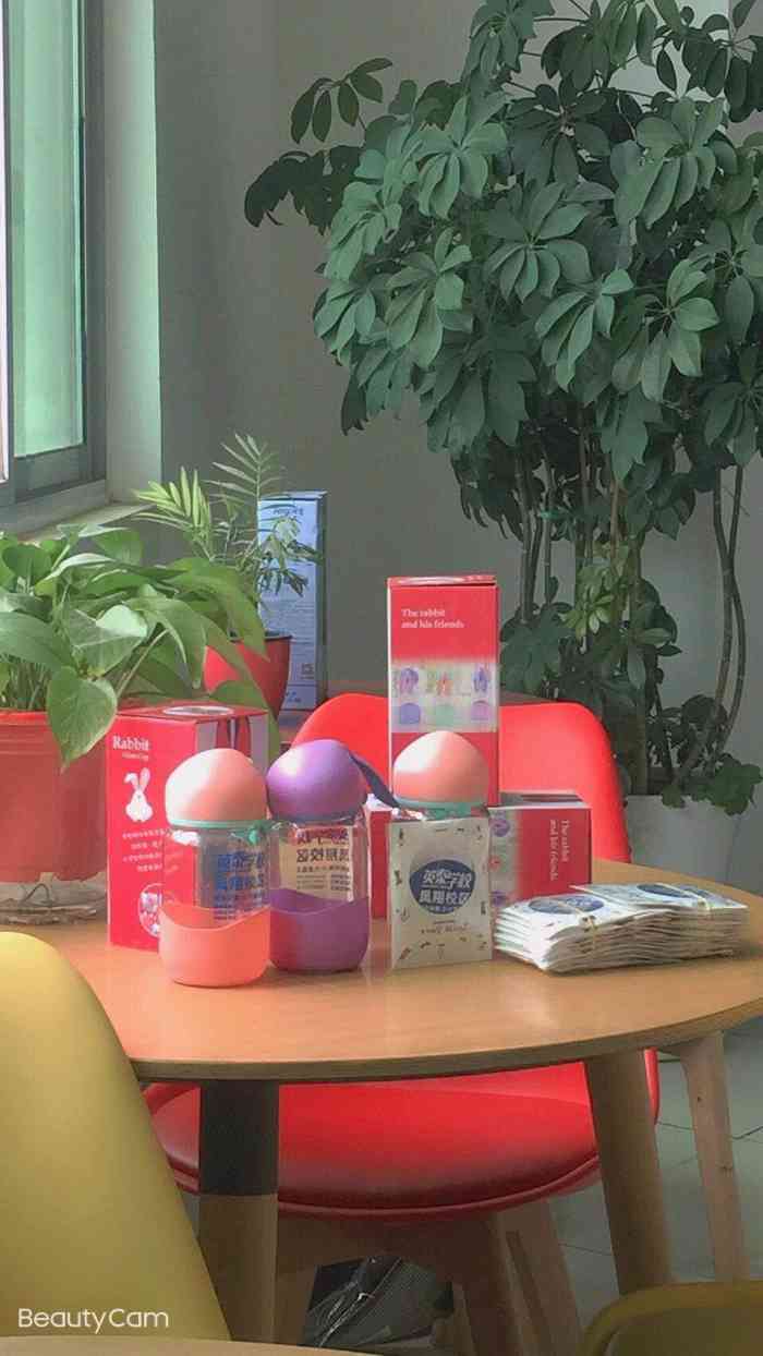 西安英泰思特教育凤翔西校区(凤翔西校区)-"环境不错,教学经验丰富