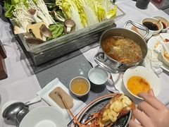 -红鼎豆捞·非遗鲍皇汤火锅(宝丰路店)