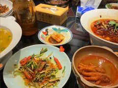 -川流不息·地道川菜·小龙虾(新松江路店)