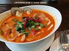 -Chom Cafe and Restaurant