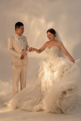 -雪中彩影婚纱摄影·微光艺术中心