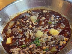 -大众跷脚牛肉馆·非遗传承单位(峨眉山店)