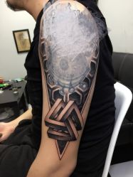 -Black Tattoo Studio