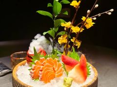 -蟹犇前•帝王蟹雪蟹(陆家嘴店)