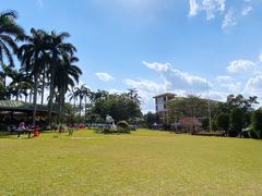 -侯臣咖啡文化村