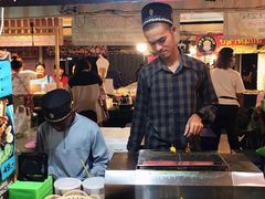 -席娜卡琳火车铁道夜市