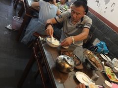 -临街徽菜馆·正宗黄山味