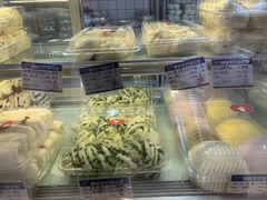 -白玉兰食品甜凤店(合生汇店)