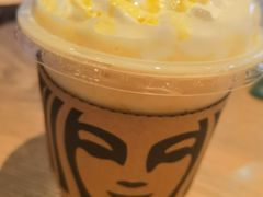 -星巴克臻选(周浦万达店)