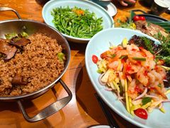 -老滇山寨•云南特色菜•地方菜•民族风情歌舞表演(金碧店)