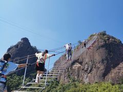-玻璃桥景区石牛寨