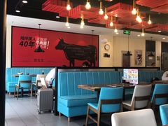 大堂-李先生牛肉面大王(上海站南广场店)