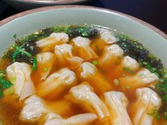 -曼听小寨海鲜烧烤·大连辣炒大王(盖州街店)