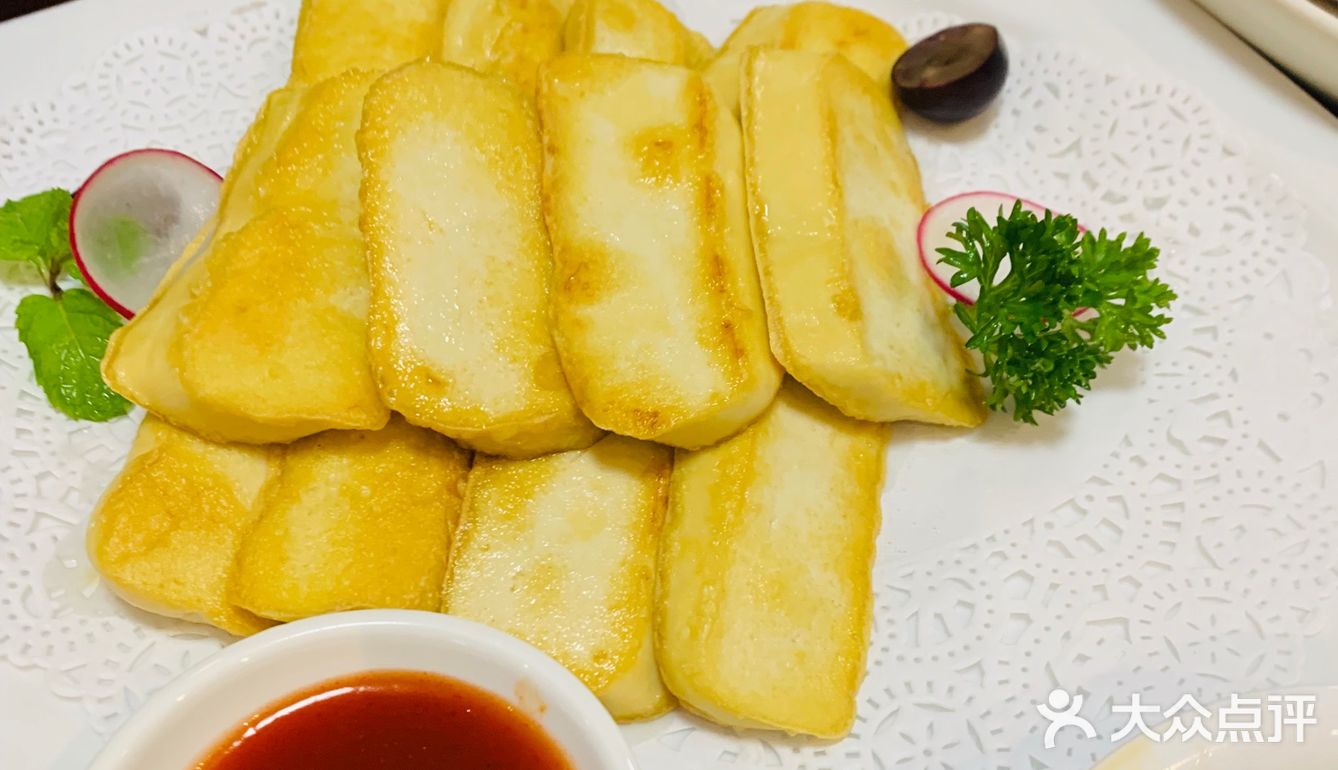 老别墅环境不错~有包厢也有大堂可以坐，花园也能坐