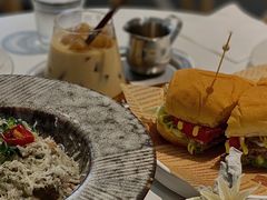 -露露家咖啡店