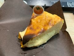吊柿巴斯克-BEZZA白札·烤芝士工作室