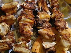 -烤肉小伙烤肉店