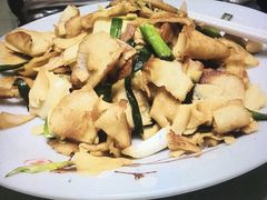 -刘胖子家常菜·蹄花焖藕(中央花园店)