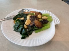 -光海鲜鱼翅餐厅(叻差拉披色路店)