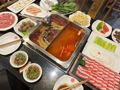 -百年川椒重庆老火锅(光谷店)