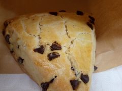 巧克力司康-luckincoffee瑞幸咖啡(香港名店街店)