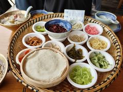 -包整·丝娃娃(一览甲秀楼风景店)