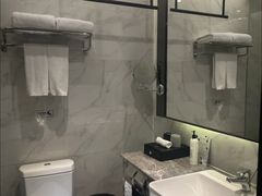 -优逸酒店(柳州窑埠古镇万象城店)