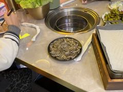 -沪上名羊天下•烤羊腿•东北烧烤•小龙虾(浦东直营总店)
