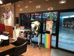 -PE SALON