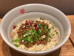 -呼啦面馆·头牌豌杂面(珠江国际B区店)