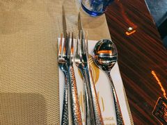-YUE·6·西式融合餐厅(外滩六号店)