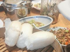 -头上红煨盐鸡·非遗院子餐厅