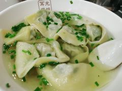特色荠菜肉馄饨-潘国仙耳光馄饨(黄家阙路店)