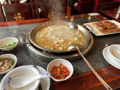 -老来福·非遗酸汤兔(凯旋路店)
