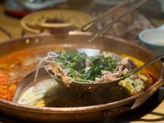 -洱火云南酸菜牛肉火锅(石景山当代商城店)