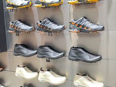 -SALOMON萨洛蒙(北京王府中环店)