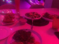 -樱花里音乐餐吧·牛扒椰子鸡(东圃店)