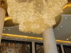 -广州万富希尔顿酒店·感趣自助餐厅·金秋蟹宴生蚝海鲜刺身