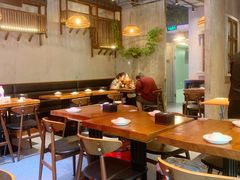 大堂-炉小二铜锅牛蛙•川湘菜(三里屯店)