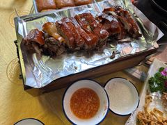 -东方之猪四更烤乳猪(金垦总店)