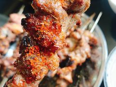 -烤肉小伙烤肉店