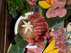 -炼火烤肉店
