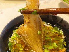 -铜元老码头鳝鱼火锅