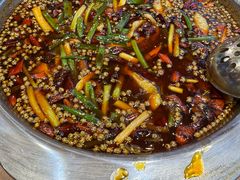 -乡土特色.冷锅鱼.牦牛肉汤锅