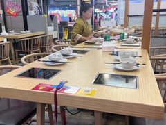 -杨老板·海鲜集市火锅·鲜切牛肉(中防万宝店)