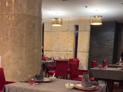 -粤尚腾香居中餐厅(首都机场希尔顿店)