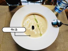 -YUE·6·西式融合餐厅(外滩六号店)