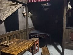-屋有岛沉浸游戏旗舰店(中山公园店)