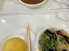 -聚德华天护国寺小吃(甜水园店)